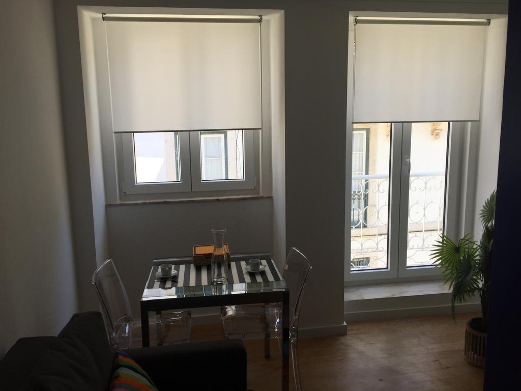 Happy Nest Charming Apartamento