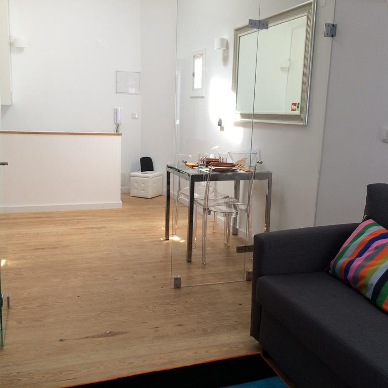 Happy Nest Charming Apartamento
